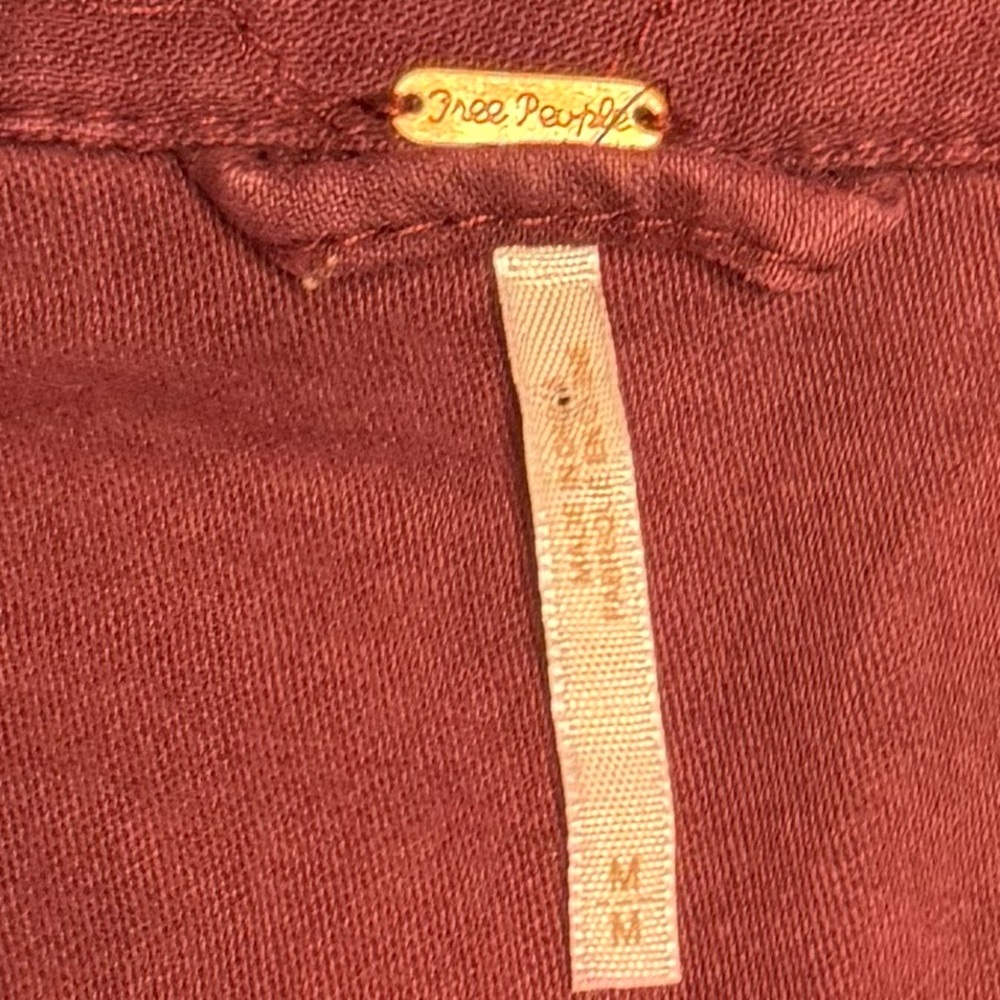 FREE PEOPLE Not Your Brothers Surplus Jacket Size Medium
Vintage Wash Burgundy - Picture 11 of 11